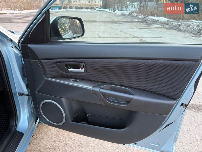 Хэтчбек Mazda 3 2007 в Звягеле