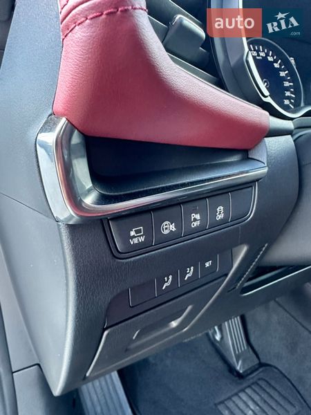 Хэтчбек Mazda 3 2024 в Киеве