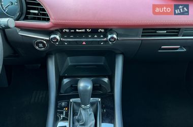 Хэтчбек Mazda 3 2024 в Киеве