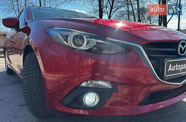 Седан Mazda 3 2016 в Запорожье