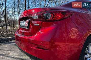 Седан Mazda 3 2016 в Запорожье