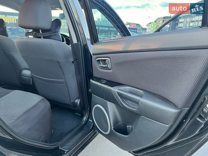 Седан Mazda 3 2008 в Киеве