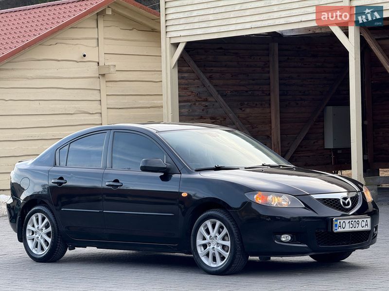 Седан Mazda 3 2008 в Міжгір'ї