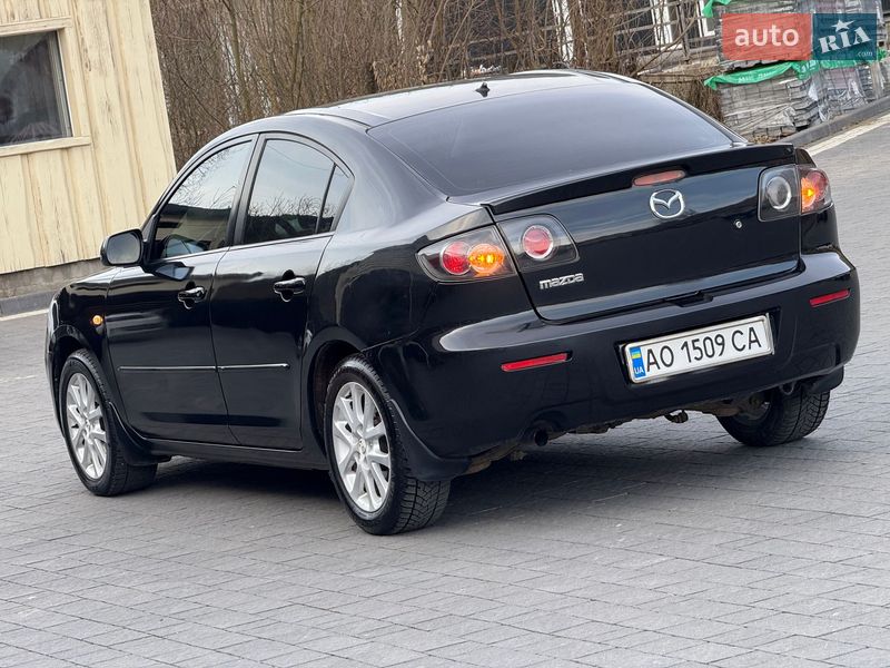 Седан Mazda 3 2008 в Міжгір'ї