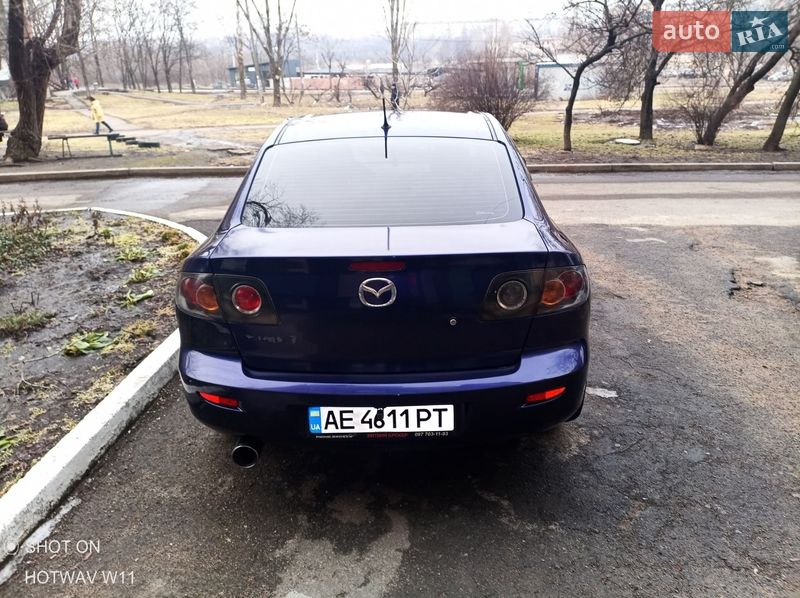 Седан Mazda 3 2006 в Кривом Роге