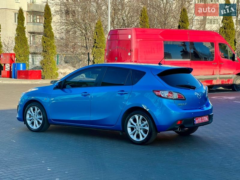 Хэтчбек Mazda 3 2010 в Житомире