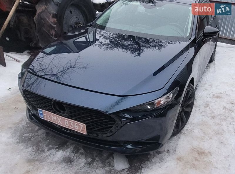 Седан Mazda 3 2023 в Харькове