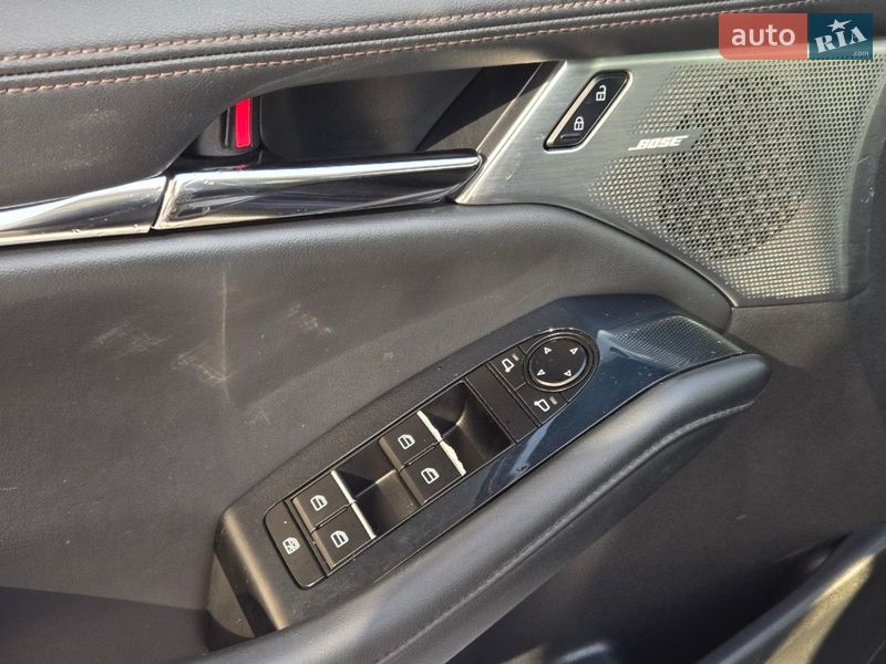 Седан Mazda 3 2019 в Киеве