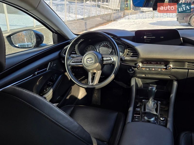 Седан Mazda 3 2019 в Киеве