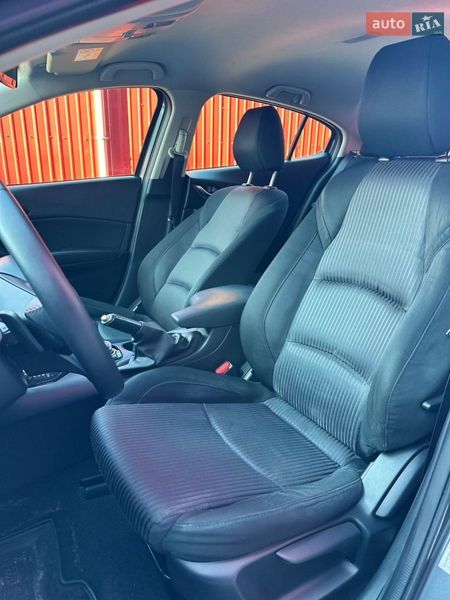 Седан Mazda 3 2014 в Києві
