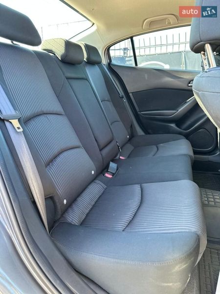 Седан Mazda 3 2014 в Києві