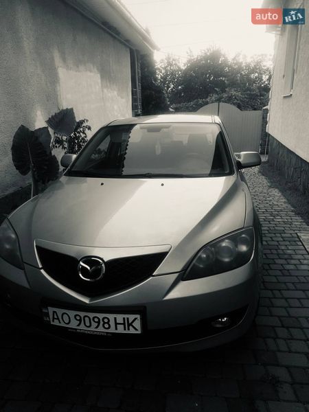Хэтчбек Mazda 3 2007 в Мукачево