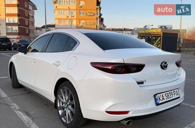 Седан Mazda 3 2021 в Киеве