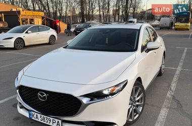 Седан Mazda 3 2021 в Киеве