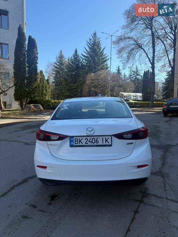 Седан Mazda 3 2018 в Рівному
