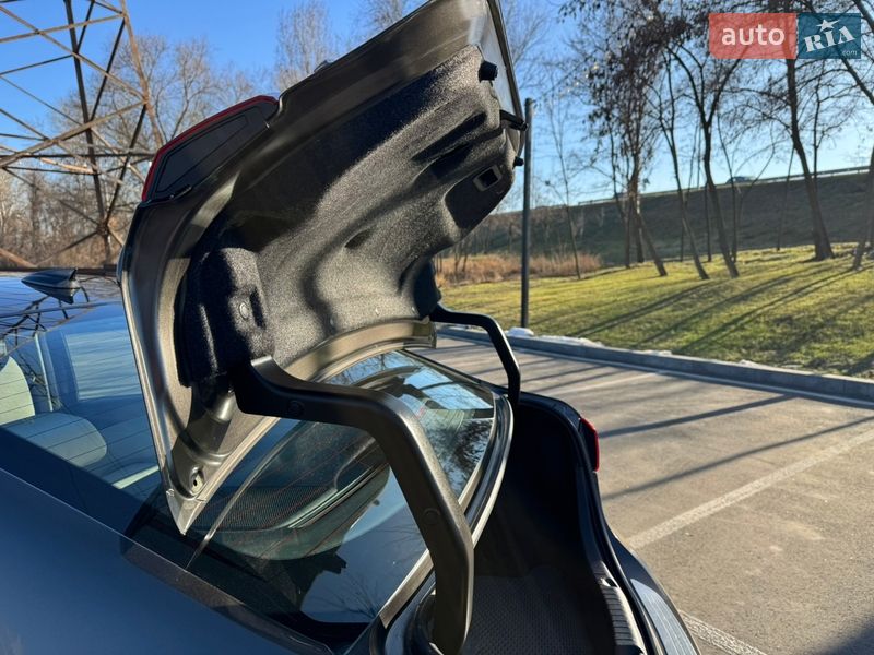 Седан Mazda 3 2016 в Києві