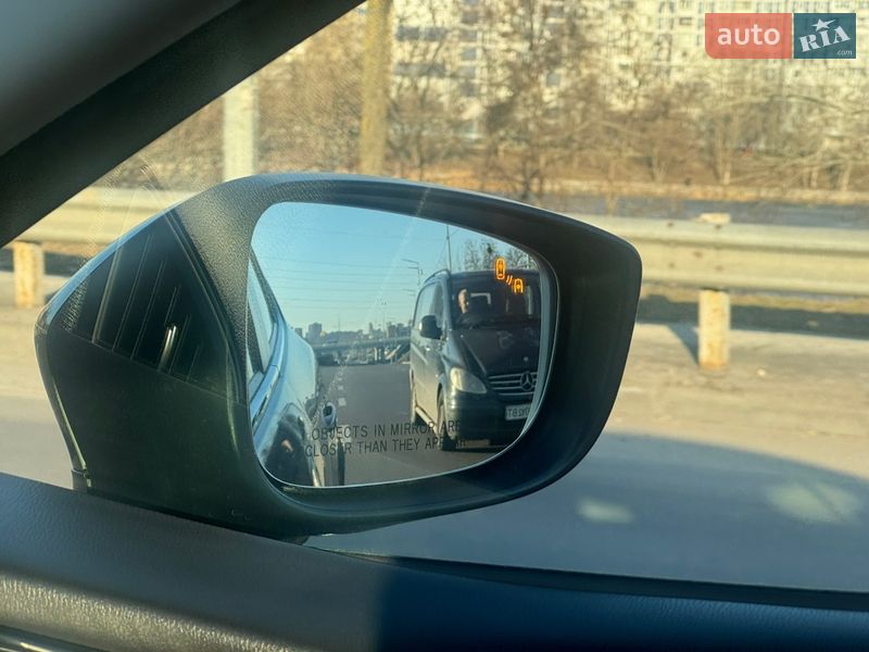 Седан Mazda 3 2016 в Києві
