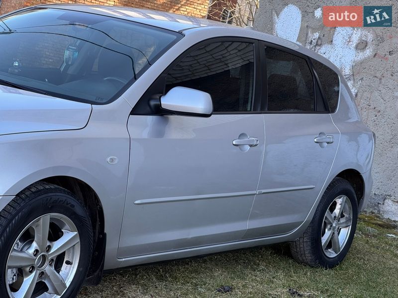 Хетчбек Mazda 3 2005 в Трускавці