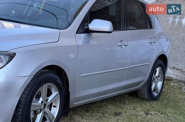 Хэтчбек Mazda 3 2005 в Трускавце