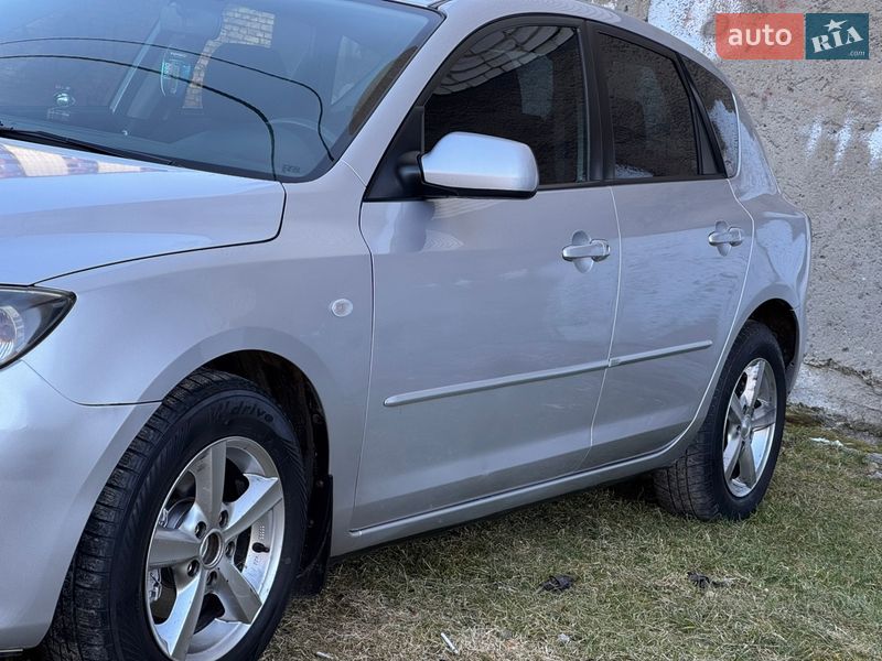 Хетчбек Mazda 3 2005 в Трускавці