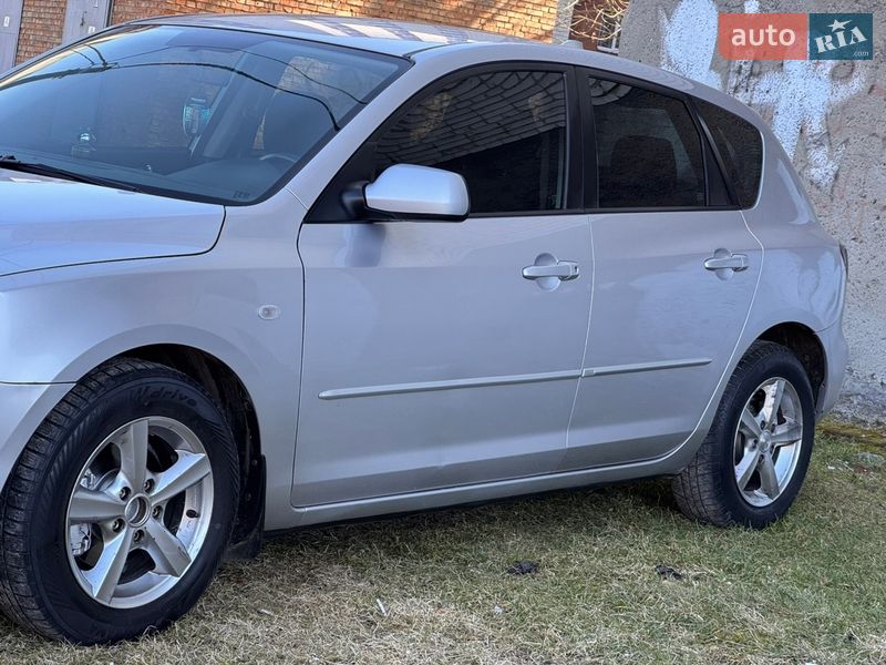 Хетчбек Mazda 3 2005 в Трускавці