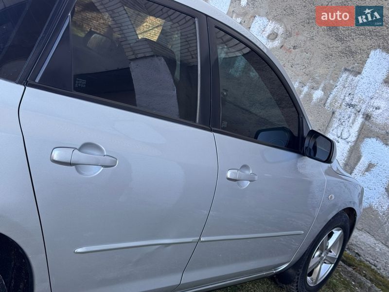 Хетчбек Mazda 3 2005 в Трускавці
