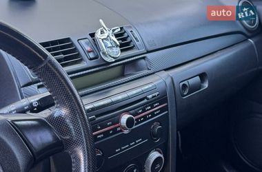 Хэтчбек Mazda 3 2005 в Трускавце