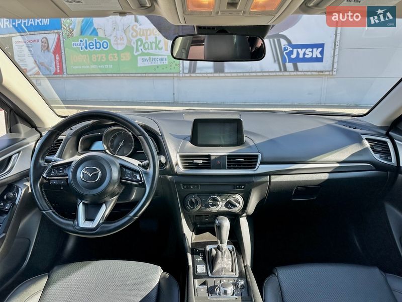 Седан Mazda 3 2018 в Києві