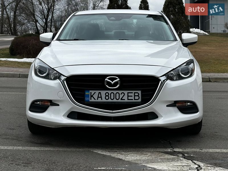 Седан Mazda 3 2018 в Києві