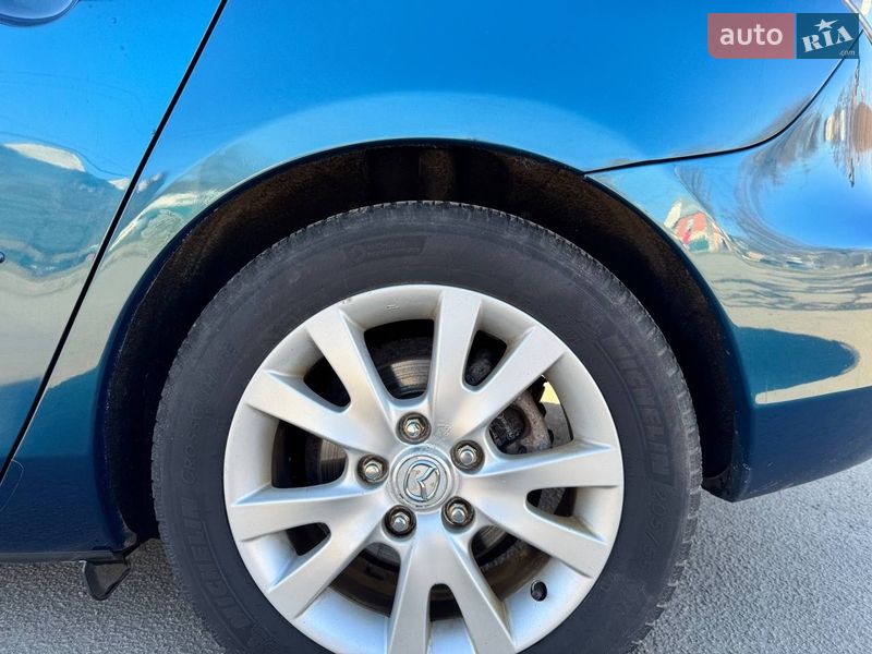 Хетчбек Mazda 3 2007 в Рокитному