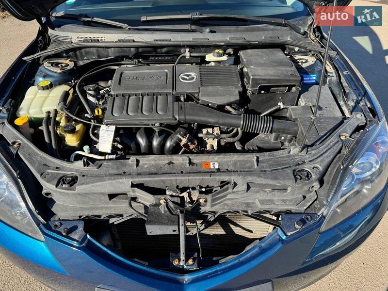 Хетчбек Mazda 3 2007 в Рокитному