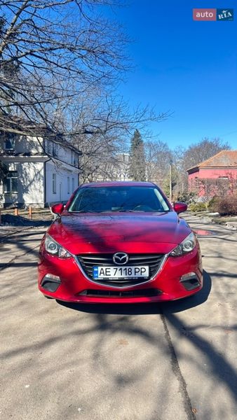 Седан Mazda 3 2016 в Києві
