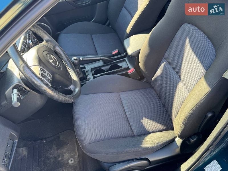 Хетчбек Mazda 3 2007 в Рокитному