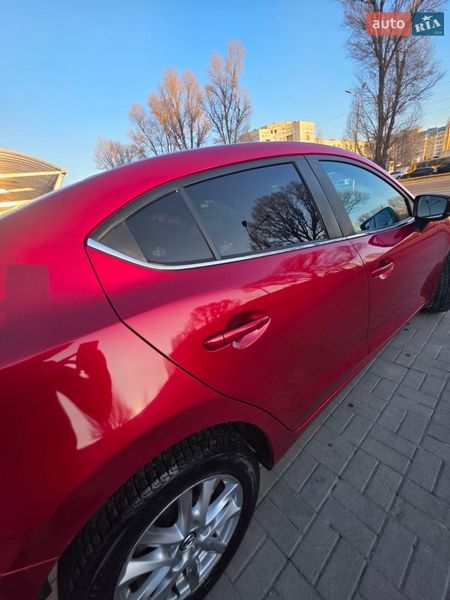 Седан Mazda 3 2016 в Днепре