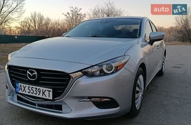Седан Mazda 3 2016 в Кременчуці