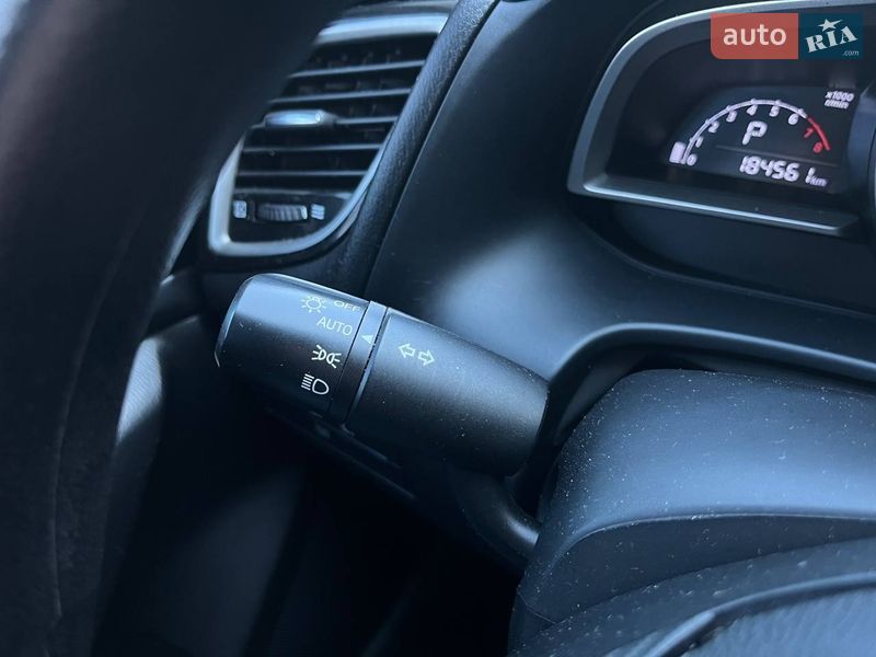 Седан Mazda 3 2016 в Києві