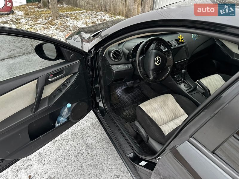 Седан Mazda 3 2011 в Кропивницком