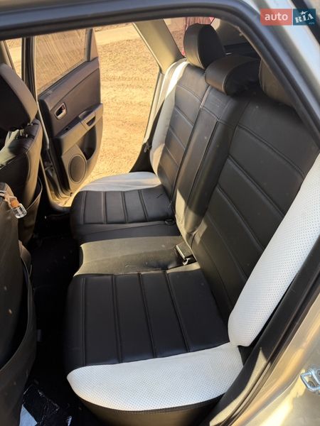 Хэтчбек Mazda 3 2004 в Днепре