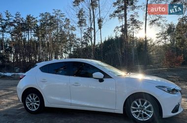 Хэтчбек Mazda 3 2015 в Ирпене