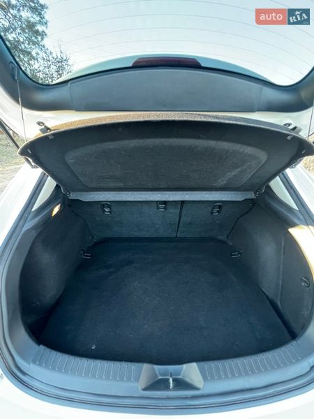 Хетчбек Mazda 3 2015 в Ірпені