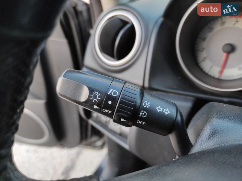 Седан Mazda 3 2008 в Нетешине