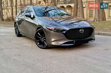 Хэтчбек Mazda 3 2019 в Киеве