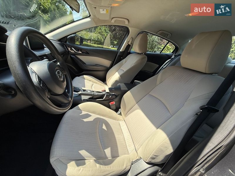 Седан Mazda 3 2015 в Києві фото 12 Седан Mazda 3 2015 в Києві
