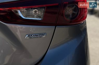 Седан Mazda 3 2015 в Днепре