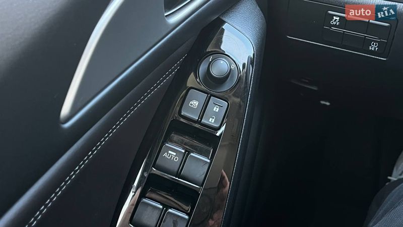 Седан Mazda 3 2018 в Днепре