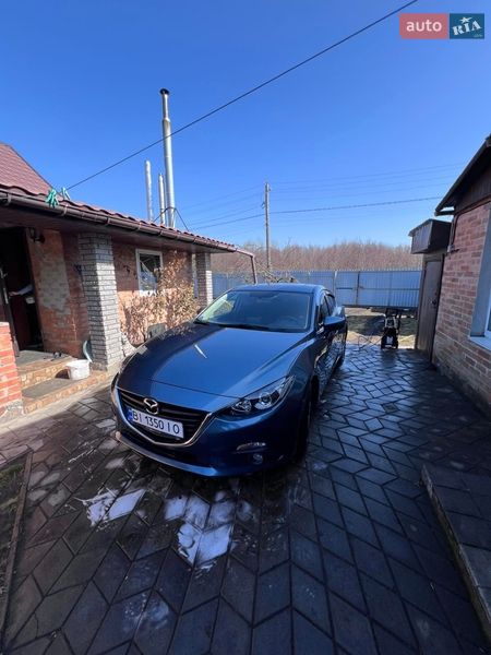 Седан Mazda 3 2015 в Полтаве