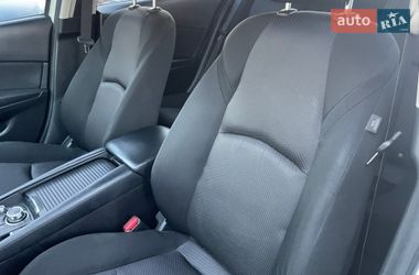 Седан Mazda 3 2017 в Киеве