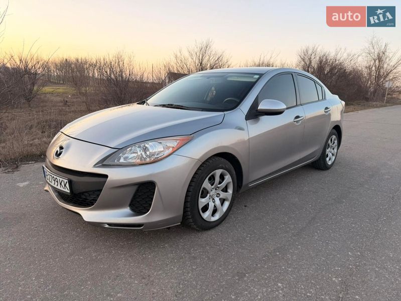 Седан Mazda 3 2012 в Любашевке