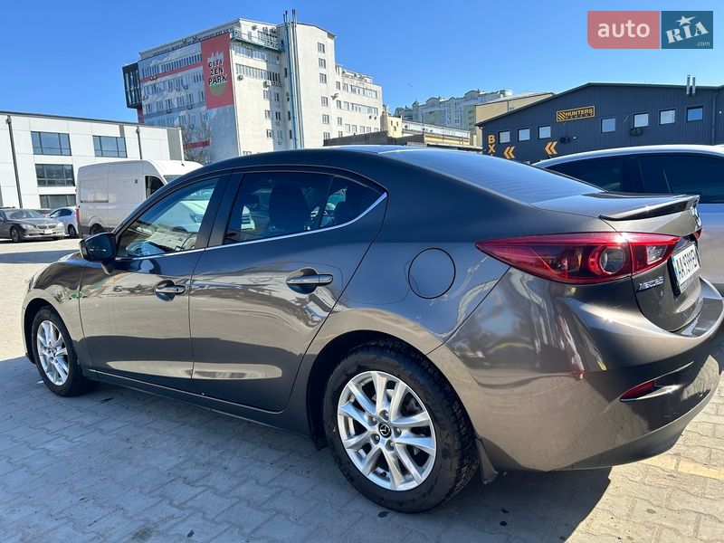 Седан Mazda 3 2014 в Києві
