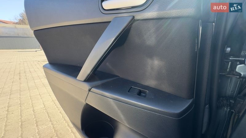 Седан Mazda 3 2011 в Новомосковске